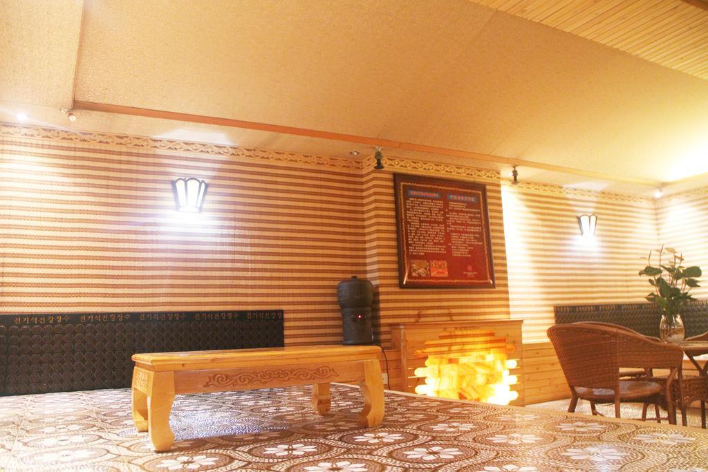 Yuyao Yonghegong Hotel Экстерьер фото