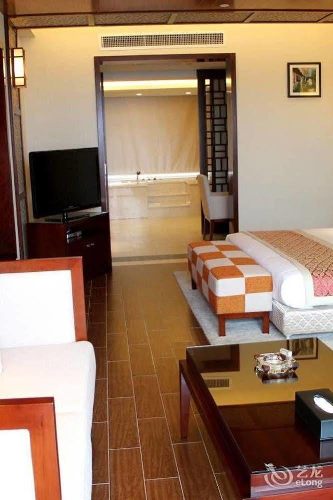 Yuyao Yonghegong Hotel Экстерьер фото